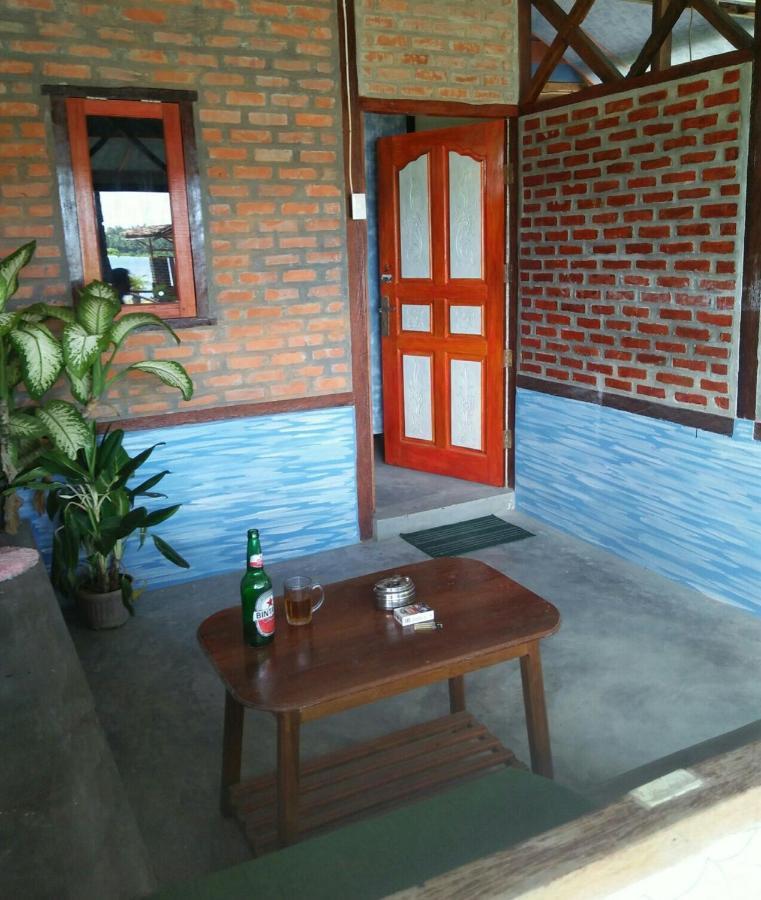 Salty Dog Hostel Telukdalem Exterior foto