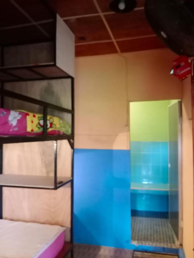Salty Dog Hostel Telukdalem Exterior foto